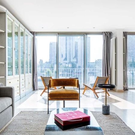 Bright 1Bedroom Apartment Centrally Located With Most Beautiful Views From Seine At 10 Minutes Walking From Beaugrenelle Shopping Mall And Eiffel Tower Parigi Esterno foto