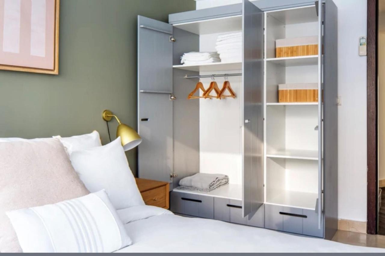 Bright 1Bedroom Apartment Centrally Located With Most Beautiful Views From Seine At 10 Minutes Walking From Beaugrenelle Shopping Mall And Eiffel Tower Parigi Esterno foto